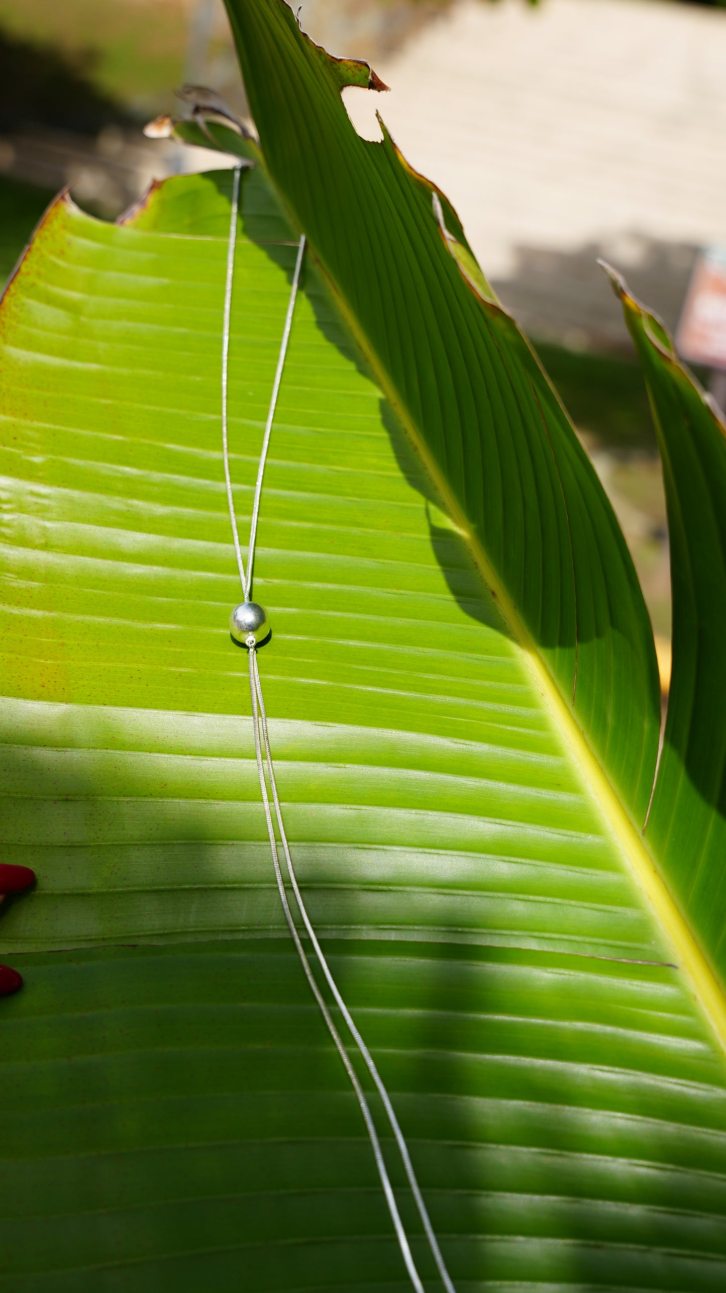 ANTHURIUM NECKLACE