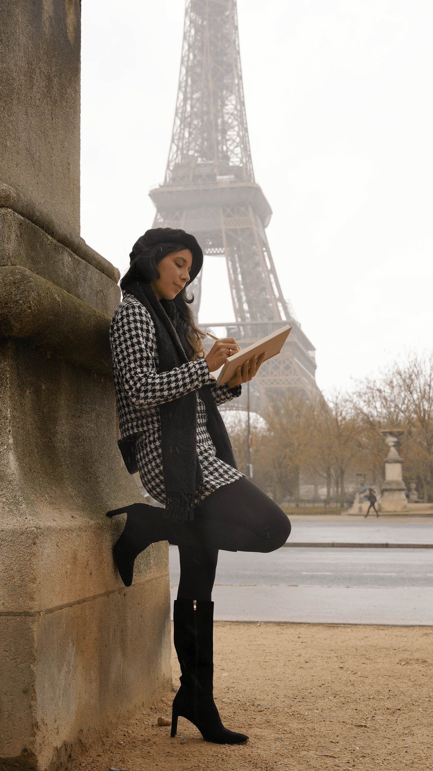 Paris Black/White Skort